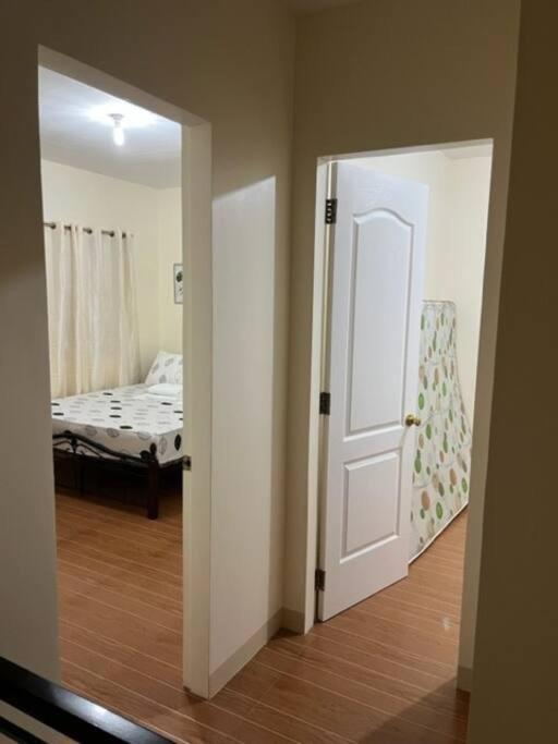 Estilo Apartment 2-Storey Clarin  エクステリア 写真