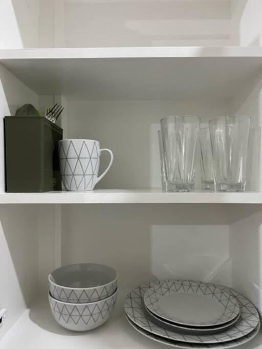 Estilo Apartment 2-Storey Clarin  エクステリア 写真
