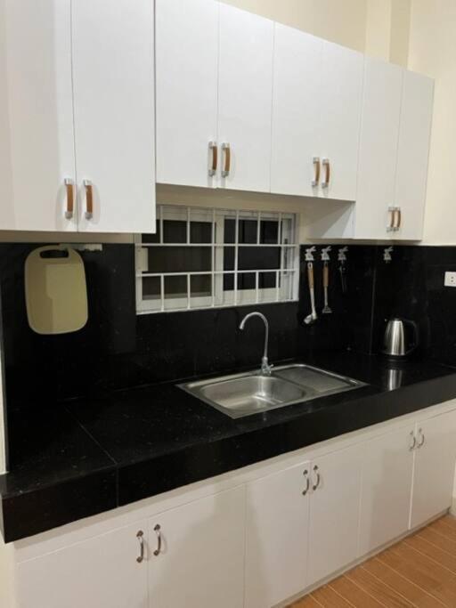 Estilo Apartment 2-Storey Clarin  エクステリア 写真