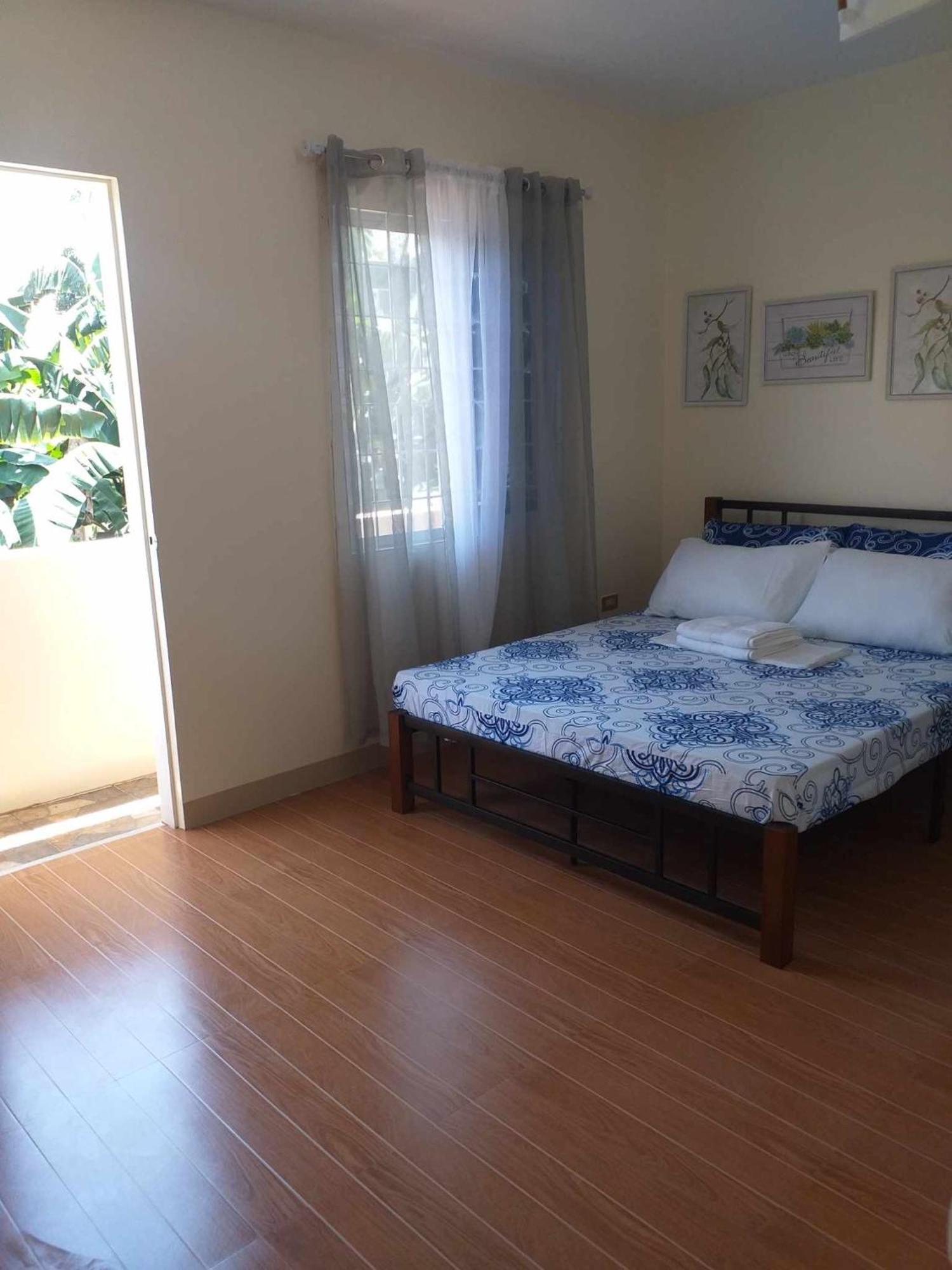 Estilo Apartment 2-Storey Clarin  エクステリア 写真