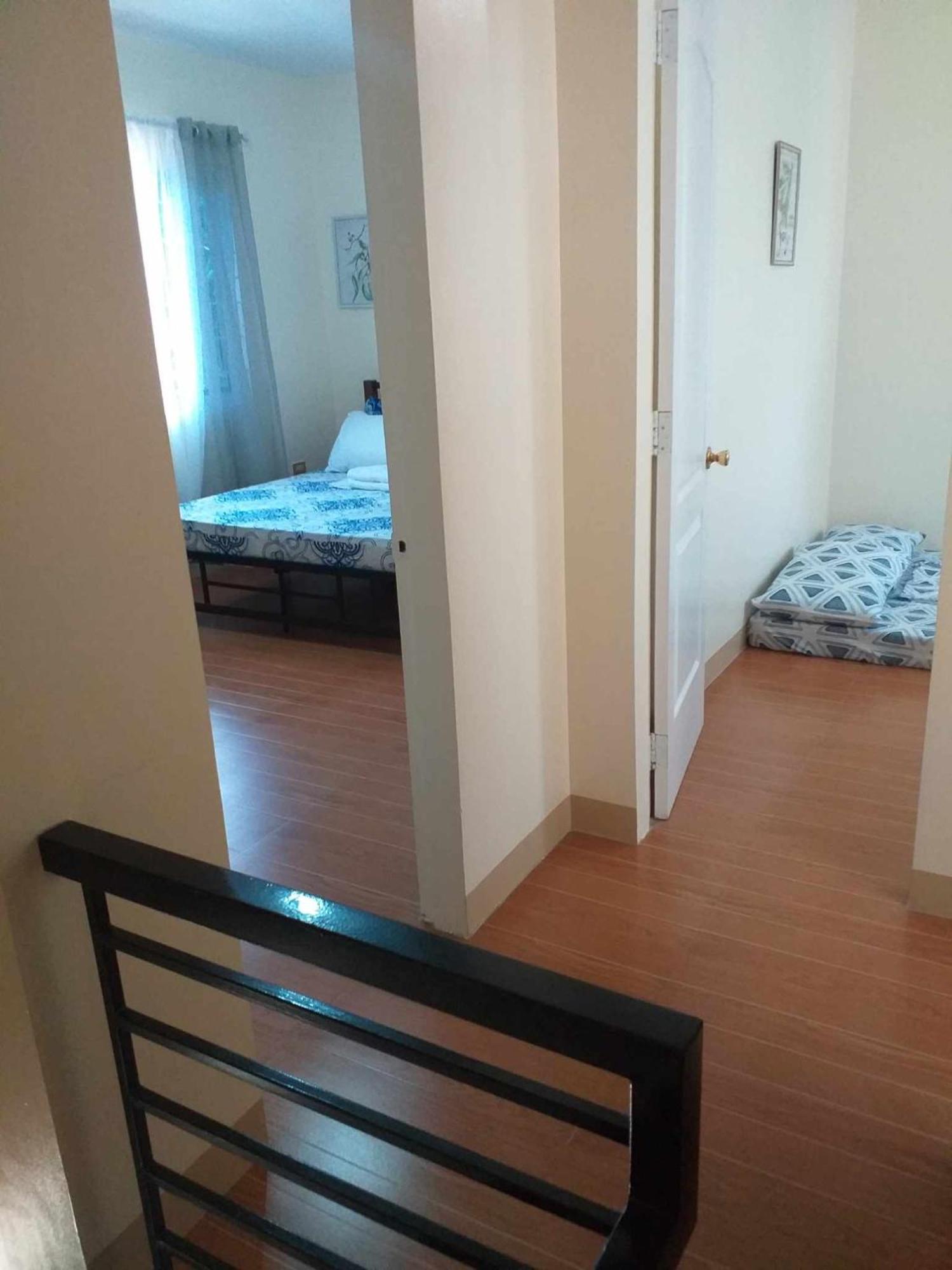 Estilo Apartment 2-Storey Clarin  エクステリア 写真